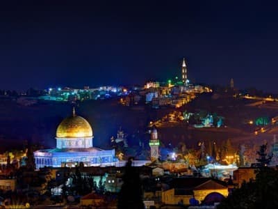 Khutbah Jumat: 9 Alasan Kenapa Kita Mencintai dan Membela Palestina