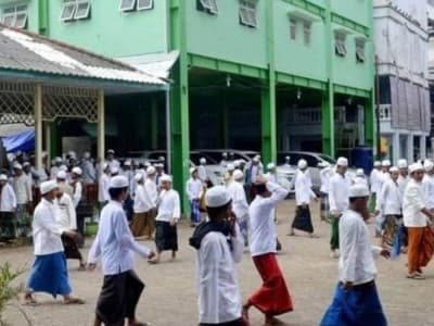 KH Afifudin Dimyathi Jelaskan Tiga Peran Besar Syekh Kholil Bangkalan