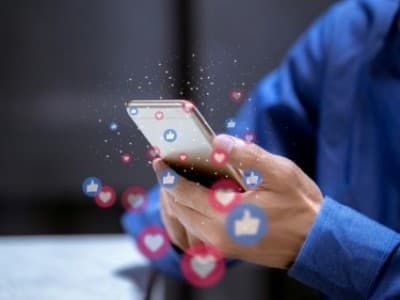 Budaya Literasi Penting sebagai Penyeimbang Bermedia Sosial