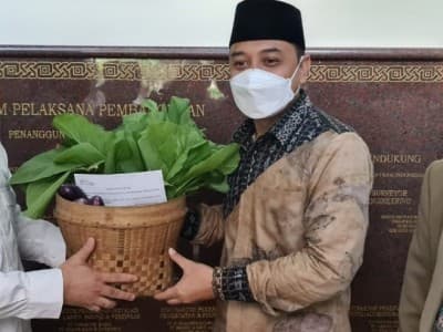 Masjid Al-Akbar Surabaya Sukses Manfaatkan Lahan untuk Bercocok Tanam
