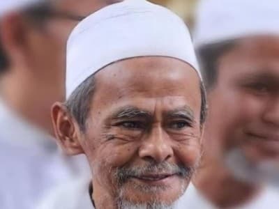 KH Nawawi Abdul Jalil, PBNU: Mata Air Keteladanan