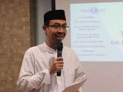 KH Faqihuddin Abdul Kodir Jelaskan soal Paksaan dalam Hubungan Intim Suami-Istri