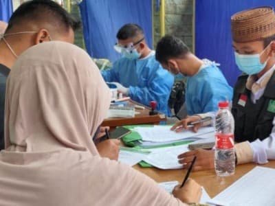 Gus Mus Menduga Masih Ada yang Anggap Sepele Covid-19