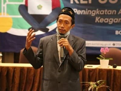 Zastrouw Al-Ngatawi: Mas Anam Seorang Mujahid Literasi