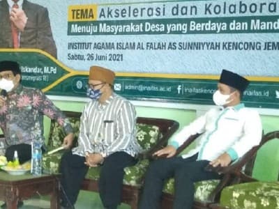 Mendes PDTT: Pesantren Mampu Lahirkan Generasi Kuat Berbasis Budaya