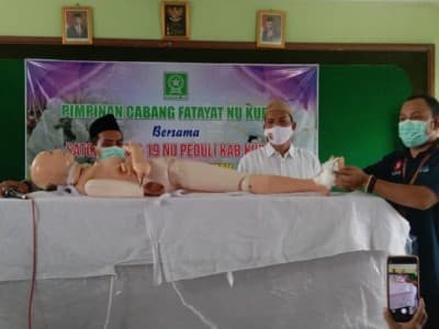 Fatayat NU Kudus Lahirkan Kader Pemulasara Jenazah Covid-19