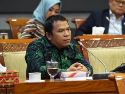 Cegah PHK Buruh, Komisi II DPR Minta Pemerintah Perjelas Subsidi ke Sektor Industri