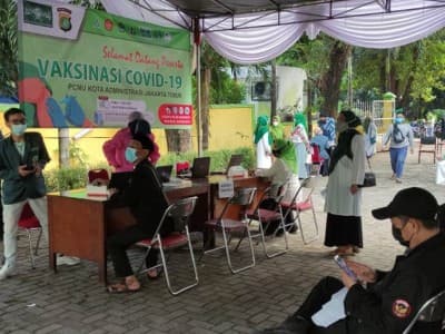 PCNU Jakarta Timur Gelar Vaksinasi Covid-19 kepada 374 Warga