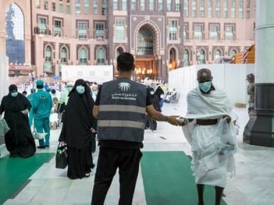 Saudi Terjunkan 500 Relawan Kesehatan Bantu Jamaah Haji