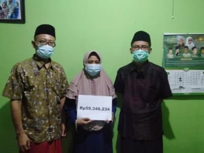 Donasi untuk Wapemred NU Online A Khoirul Anam Diserahkan kepada Keluarga