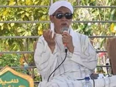 Innalillahi, Pengasuh Pesantren MIS Sarang KH Abdurrozaq Imam Berpulang