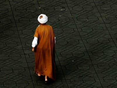 Humor: Sorban dan Pria Buta Huruf