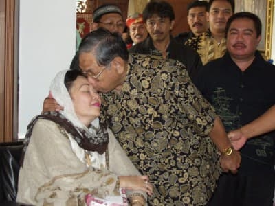 Bagi Nyai Sinta, Gus Dur Tak Hanya Menyenangkan, Tapi Juga Menjengkelkan