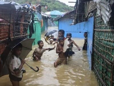 Kamp Pengungsian Dilanda Banjir, Muslim Rohingya Makin Terimpit Kesengsaraan