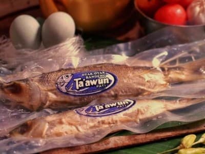 Otak-Otak Bandeng Ta'awun Pati, Usaha Rintisan Bu Guru yang Menginspirasi