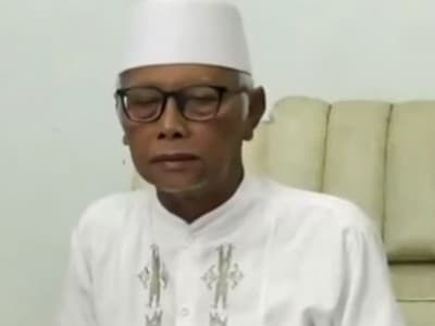 Kiai Anwar Iskandar Ajak Masyarakat Bersatu Lawan Hoaks