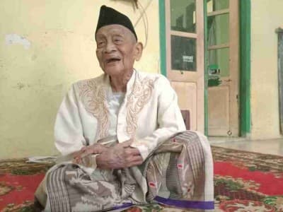 Innalillahi, Santri 'Kalong' yang Dijewer Mbah Hayim Itu Wafat