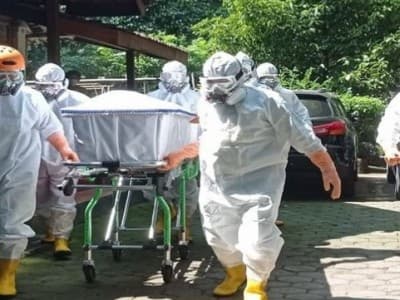 Gus Yaqut Apresiasi Aksi Kemanusiaan Ansor-Banser Bantu Pemakaman Jenazah Covid-19