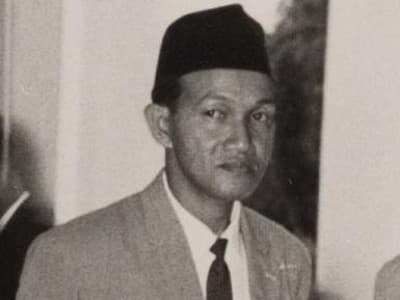 Saat KH Idham Chalid Bertemu Rasulullah di Penjara dan Selamat dari Hukuman