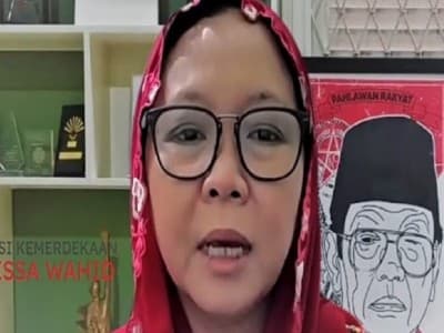 Delivering Independence Oration, Alissa Wahid alludes to political elite billboards