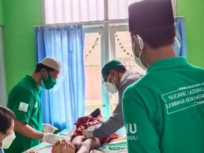 Gencar Berbagi Kebahagiaan, Penghantar Doa Mengetuk Pintu Langit