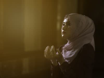 Tata Cara Qadha Shalat Zuhur dan Ashar di Waktu Malam