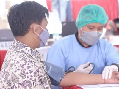 Rindu Belajar Tatap Muka, Santri Tebuireng Antusias Ikut Vaksinasi