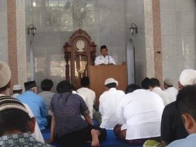 Khutbah Jumat: Mensyukuri Nikmat Sehat