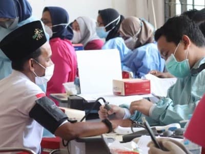 Seribu Santri Pasuruan Ikuti Vaksinasi LAZISNU