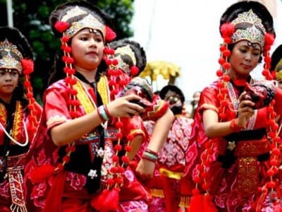 Tari Topeng Cirebon: Kesenian yang Jadi Media Dakwah