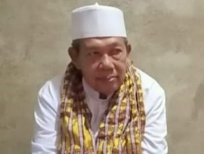 KH Ghazali Ahmadi dan Kursi KH As'ad Syamsul Arifin