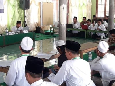 Beda Bahtsul Masail Waqi’iyah, Maudhu’iyah, dan Qonuniyah