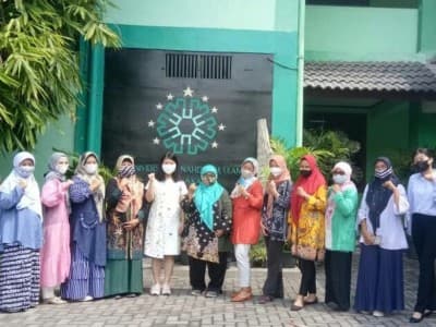 Fatayat NU DIY Jadikan Halal Fashion Jembatan Potensi Santri Nusantara