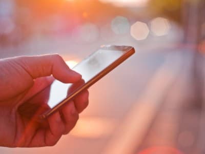 E-Money, Cara Perusahaan Dapatkan Utang ‘Cuma-cuma’ dari Pengguna