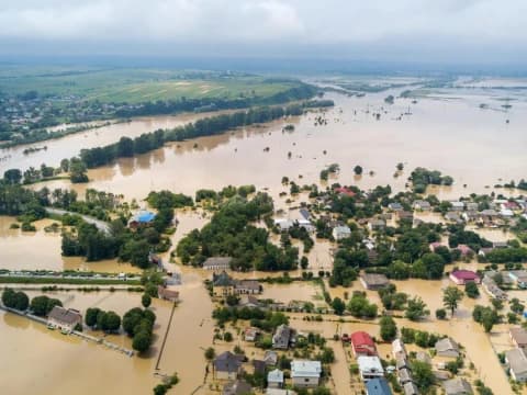 Pentingnya Kepekaan Pemerintah dalam Penanggulangan Bencana di Indonesia