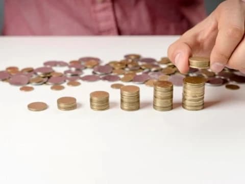 Lebih Utama Menjadi Orang Kaya Bersyukur atau Miskin Bersabar?