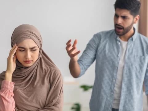 Kajian Hadits: Rasulullah Tak Rekomendasikan Calon Pasangan yang Kasar dan Emosional