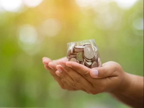 Tafsir Surat Al-Isra Ayat 27: Anjuran Frugal Living dalam Islam 