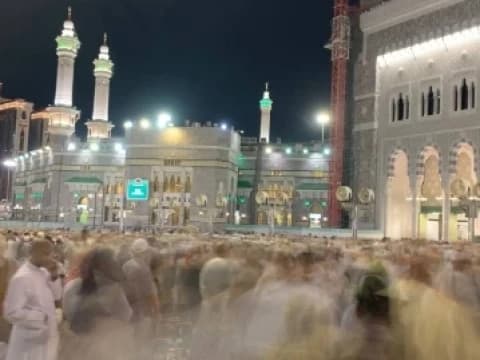 Jamaah Haji Indonesia Padati Masjidil Haram untuk Tawaf Ifadah, Rela Jalan Kaki dari Hotel