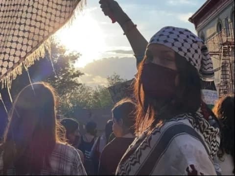 Digantikan Model Israel, Bella Hadid Terus Suarakan Dukungan untuk Palestina