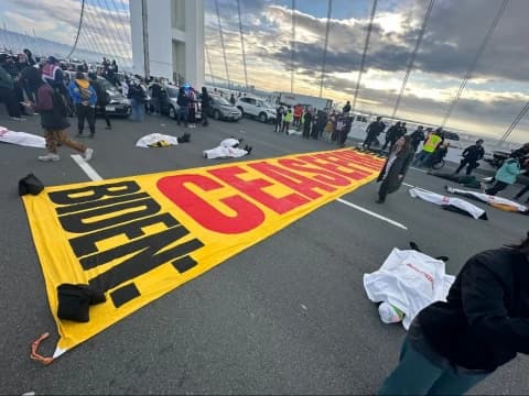 Dari London Hingga Boston, Warga Dunia Bersatu Desak Gencatan Senjata di Gaza