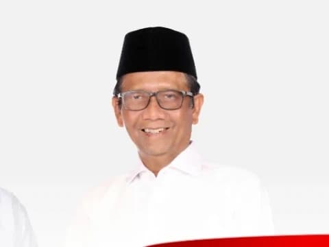 Soroti Pinjol, Mahfud MD Sebut Perlu Penguatan Literasi dan Regulasi Digital