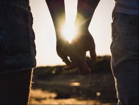 Bahaya Inses: Merusak Norma Agama dan Kesehatan 