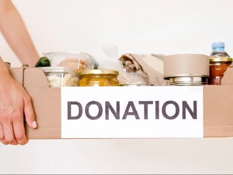 Hukum Memotong Gaji Karyawan untuk Donasi Tanpa Izin, Bolehkah?