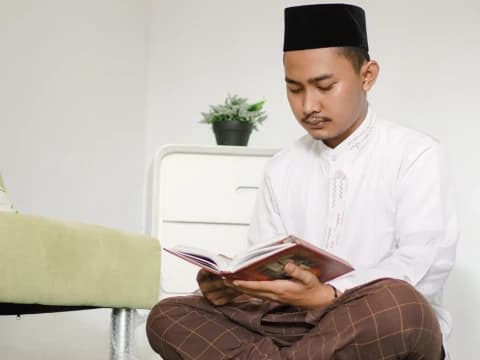 Mendekatkan Diri kepada Allah dengan Akal