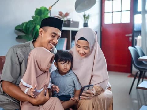 Istri Dinilai Malas, Bolehkah Suami Menceraikan?