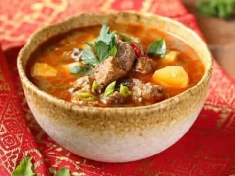 10 Kandungan Nutrisi dalam Gulai Sapi, Berikut Resepnya
