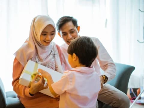 Tips Parenting: Ajarkan Anak Bersyukur Lewat Kata ‘Terima Kasih’