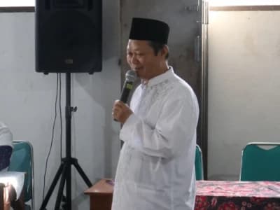 Pengasuh Pondok Tremas Pacitan Ungkap Dahsyatnya Basmalah