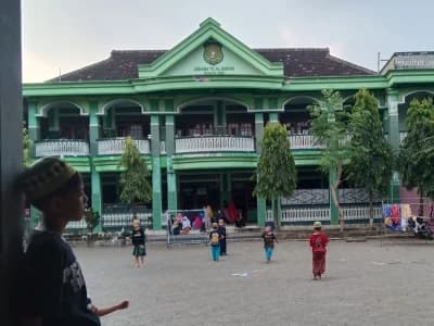 Pesantren Ramah Anak di Tulungagung, Eksis sejak Tahun 80-an